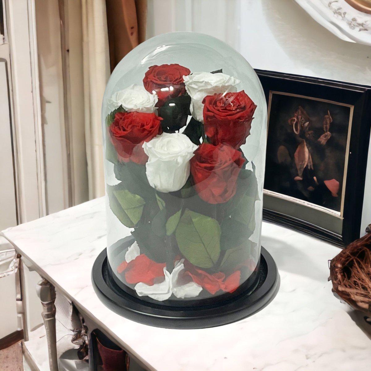 Aranjament Cu 7 Trandafiri Criogenati În Cupolă De Sticlă Cu Mesaj Personalizat - Trandafir - Criogenat.ro