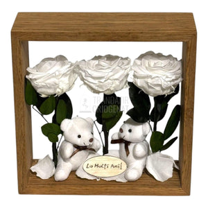 Aranjament De Masă Cu 3 Trandafiri Criogenați Albi Mesaj Personalizat Și 2 Ursuleți De Plus Cadoul Perfect - Trandafir - Criogenat.ro