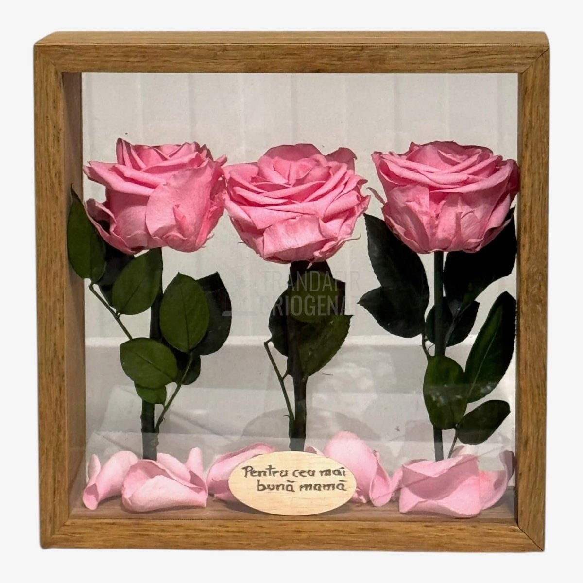 Aranjament de Masă cu Trandafiri Criogenați Roz Eleganță Naturală și Mesaj Personalizat - Trandafir - Criogenat.ro