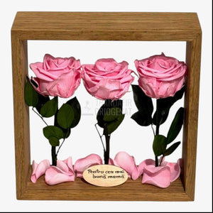 Aranjament de Masă cu Trandafiri Criogenați Roz Eleganță Naturală și Mesaj Personalizat - Trandafir - Criogenat.ro