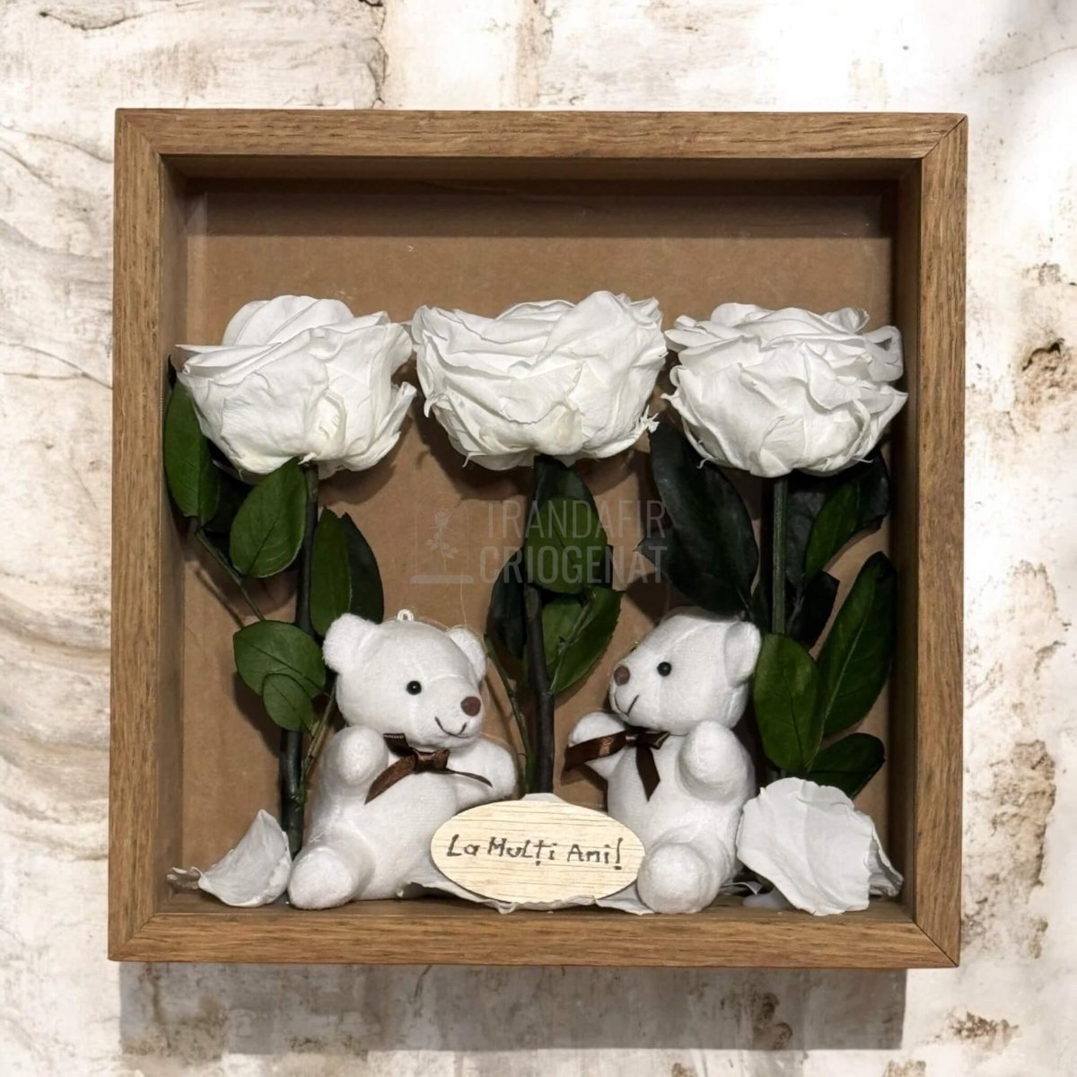 Tablou Cadou Cu 3 Trandafiri Criogenați Albi, Mesaj Personalizat Și Ursuleți De Pluș, Simbol Al Purității Și Afecțiunii - Trandafir - Criogenat.ro