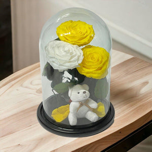 Trandafiri Criogenati De Lux Cu Ursulet In Cupola De Sticla 2 Galbeni Si 1 Alb - Trandafir - Criogenat.ro