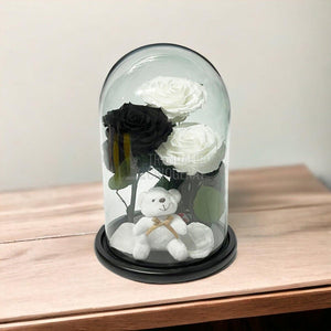 3 Trandafiri Criogenati mari, 2 albi, 1 negru, cupola cu ursulet - Trandafir-Criogenat.ro