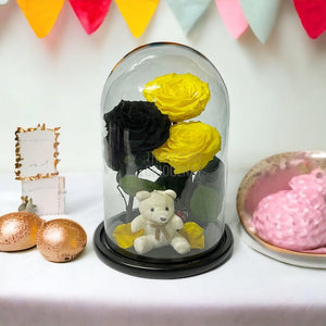 3 Trandafiri Criogenati mari, 2 galbeni, 1 negru, cupola ursulet - Trandafir-Criogenat.ro