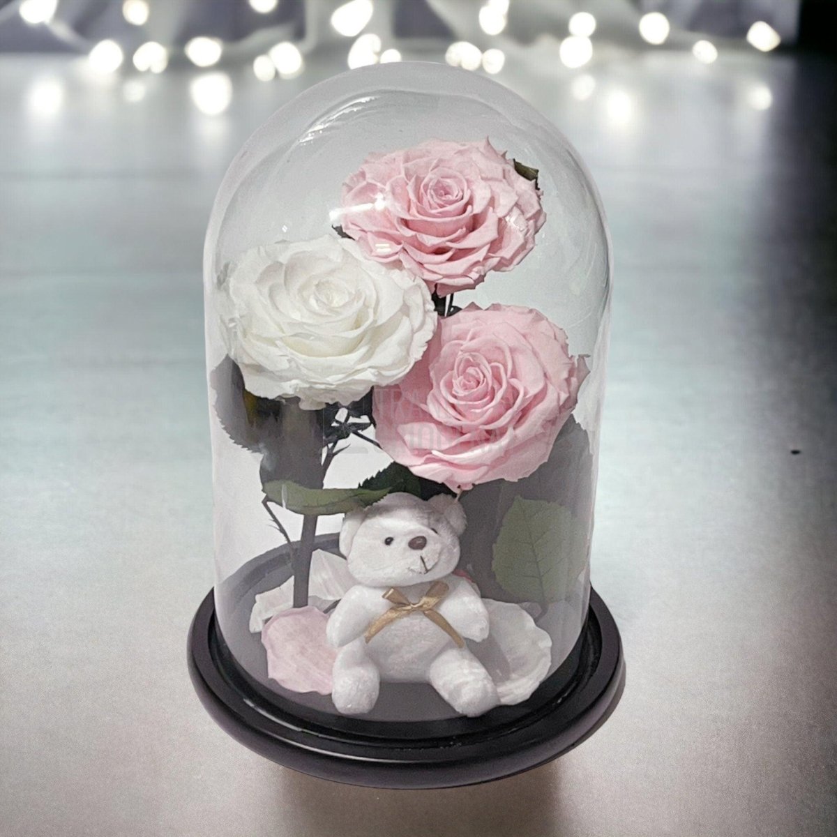 3 Trandafiri Criogenati mari, 2 roz, 1 alb, cupola cu ursulet - Trandafir-Criogenat.ro