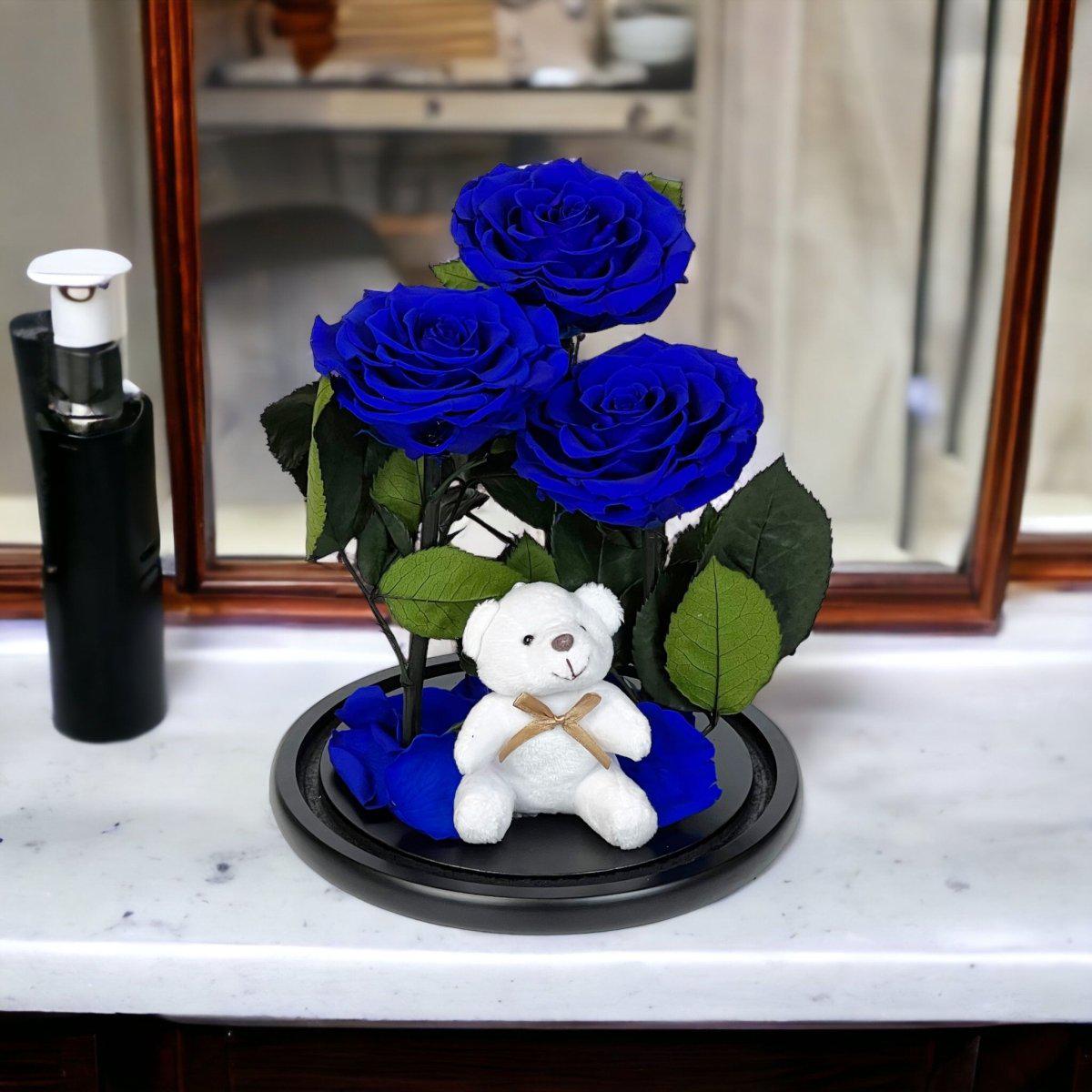 3 Trandafiri Criogenati Albastri în Cupolă de Sticlă cu Ursuleț Plush de Lux - Trandafir - Criogenat.ro