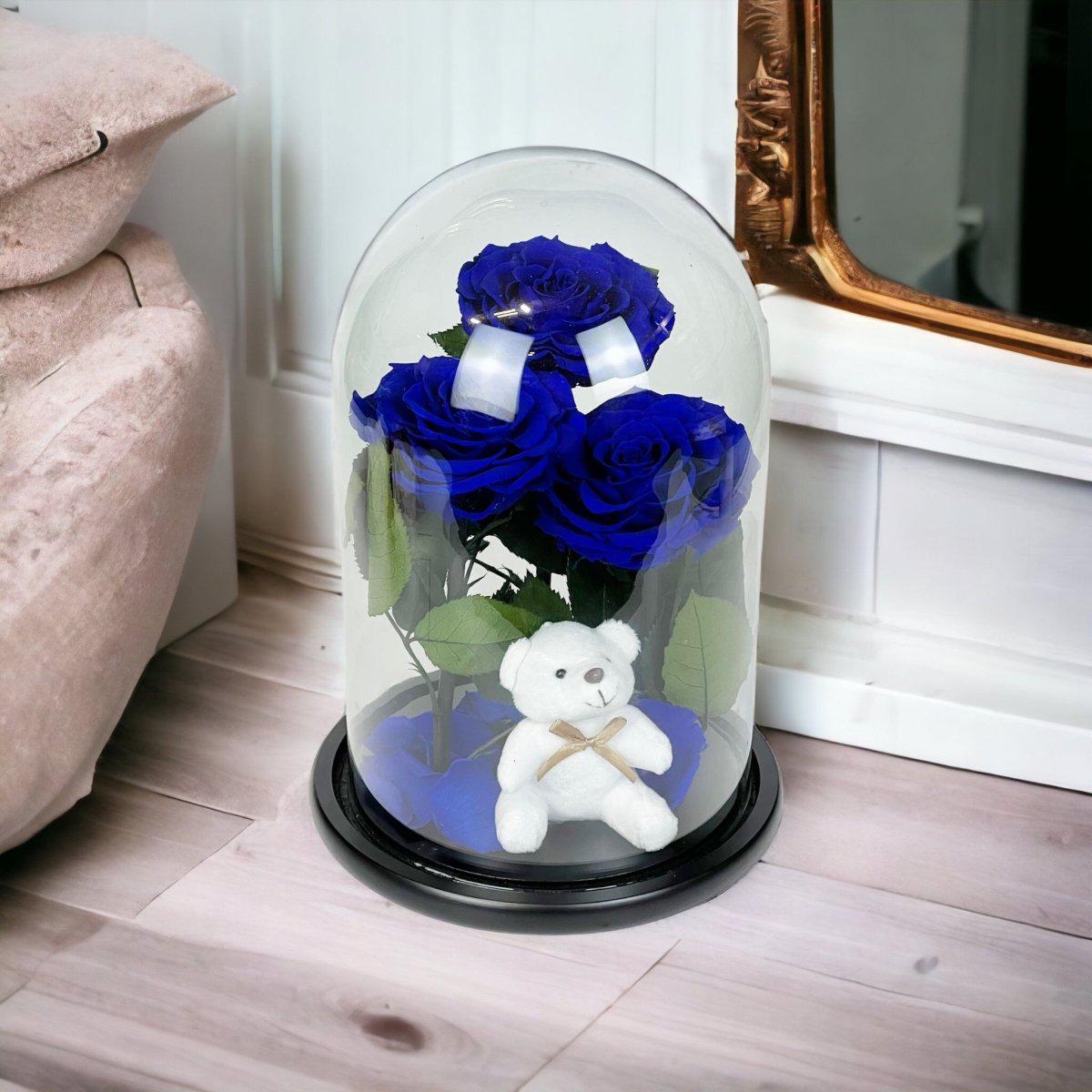3 Trandafiri Criogenati Albastri în Cupolă de Sticlă cu Ursuleț Plush de Lux - Trandafir - Criogenat.ro