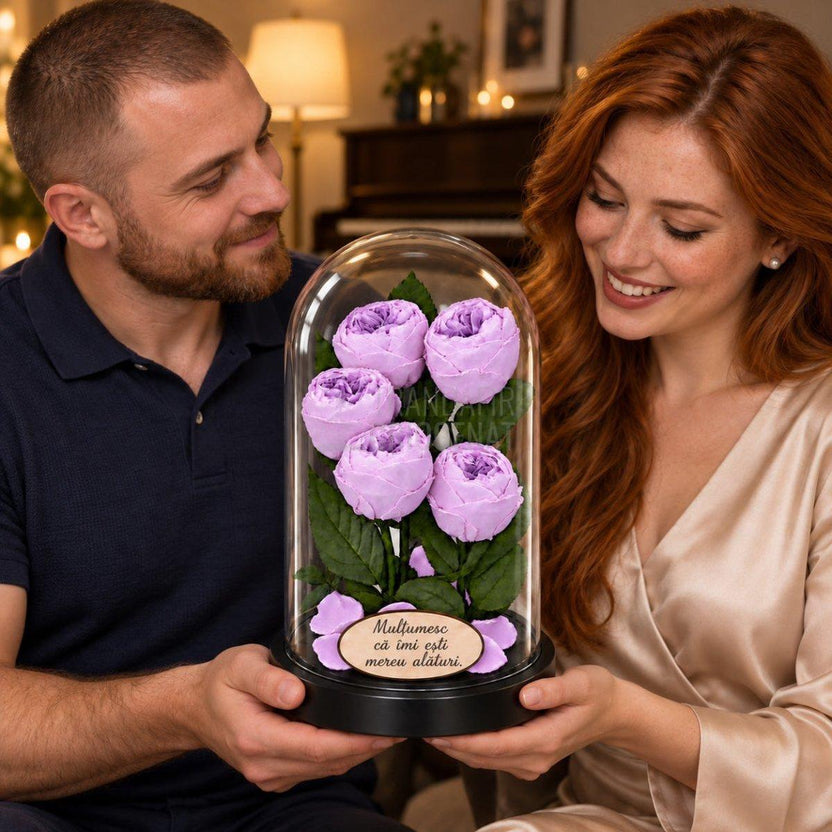 5 bujori criogenați Niki XXL lila în cupolă de sticlă 17 × 28 cm - Trandafir-Criogenat.ro