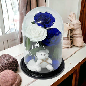 Aranjament Cu 3 Trandafiri Criogenati Albastri Alb Cupola Sticla Ursulet Plush - Trandafir - Criogenat.ro