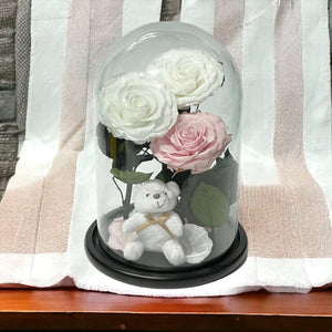 Aranjament Cu 3 Trandafiri Criogenati In Cupola De Sticla Cu Ursulet De Plus - Trandafir - Criogenat.ro