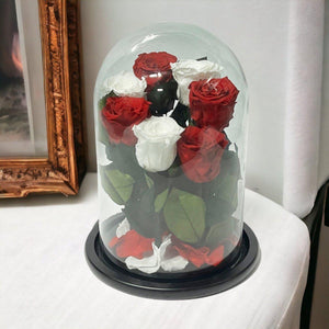 Aranjament Cu 7 Trandafiri Criogenati În Cupolă De Sticlă Cu Mesaj Personalizat - Trandafir - Criogenat.ro