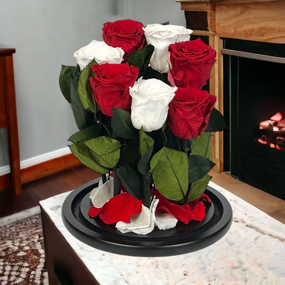 Aranjament Cu 7 Trandafiri Criogenati În Cupolă De Sticlă Cu Mesaj Personalizat - Trandafir - Criogenat.ro