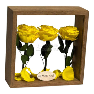 Aranjament De Masa Cu 3 Trandafiri Criogenați Galbeni Premium Pentru Decor Elegant În Casă Sau Birou Până La 25 De Ani - Trandafir - Criogenat.ro