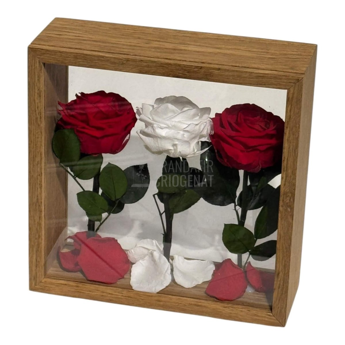 Aranjament de Masă cu Trandafiri Criogenați Eleganță și Simbol al Iubirii 27x27 cm - Trandafir - Criogenat.ro