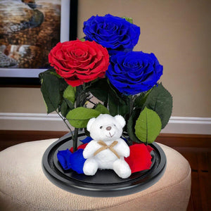 Aranjament Trandafiri Criogenați 2 Albastrii 1 Roșu Sub Cupolă de Sticlă Ursuleț - Trandafir - Criogenat.ro