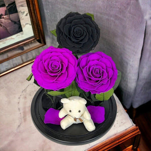 Set Elegant De 3 Trandafiri Criogenati În Cupolă De Sticlă Cu Blat Din Lemn Negru - Trandafir - Criogenat.ro