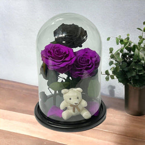 Set Elegant De 3 Trandafiri Criogenati În Cupolă De Sticlă Cu Blat Din Lemn Negru - Trandafir - Criogenat.ro