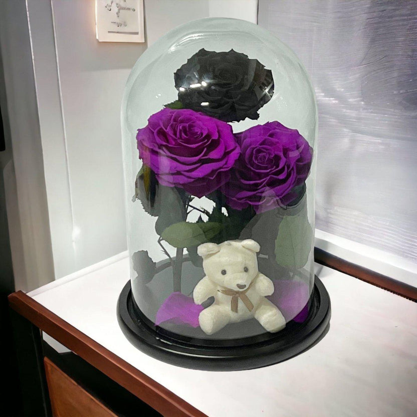 Set Elegant De 3 Trandafiri Criogenati În Cupolă De Sticlă Cu Blat Din Lemn Negru - Trandafir - Criogenat.ro