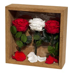 Tablou Cu 3 Trandafiri Criogenați Simbol Al Iubirii Și Purității Realizat Manual Cu Petale Naturale Dimensiune 27x27 cm - Trandafir - Criogenat.ro