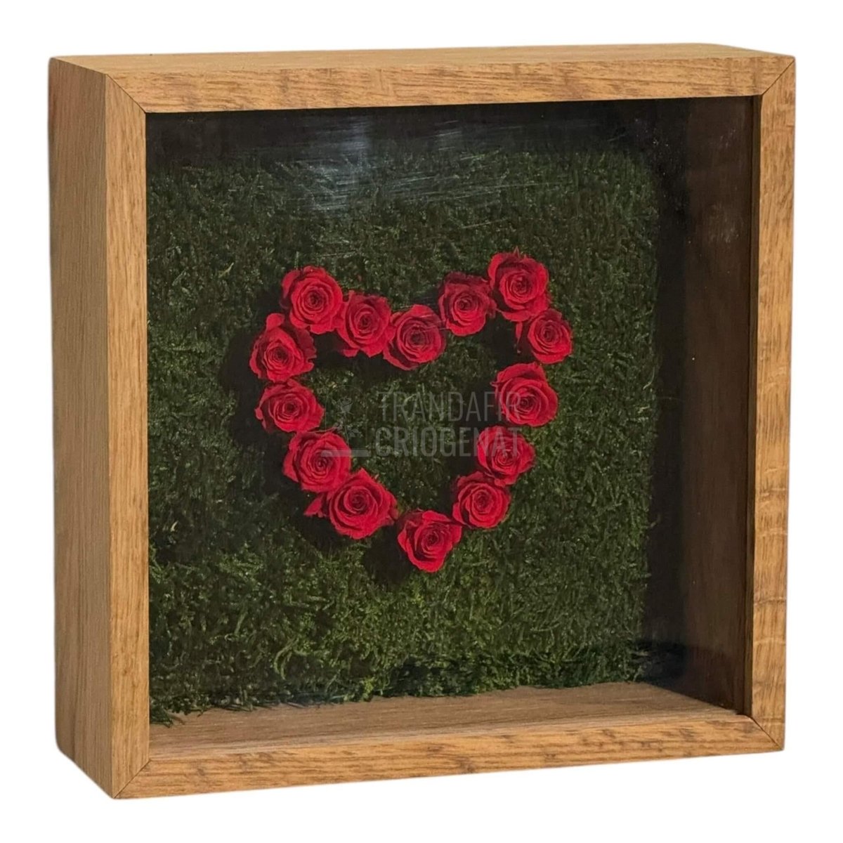 Tablou Inimă Cu Trandafiri Criogenați Și Mușchi Stabilizat Simbol Al Iubirii Nemuritoare 27x27cm - Trandafir - Criogenat.ro