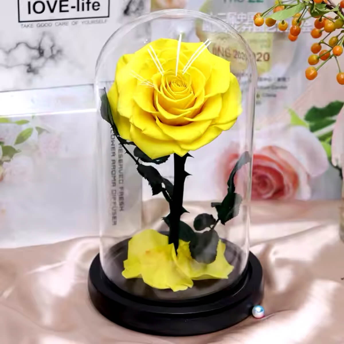 Trandafir Criogenat bonita galben in cupola de sticla, mesaj personalizat - Trandafir - Criogenat.ro