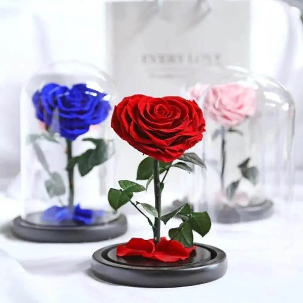 Trandafir Criogenat Inimă Roșie 9cm Diametru Sub Cupolă De Sticlă 15x25cm Cadou - Trandafir - Criogenat.ro
