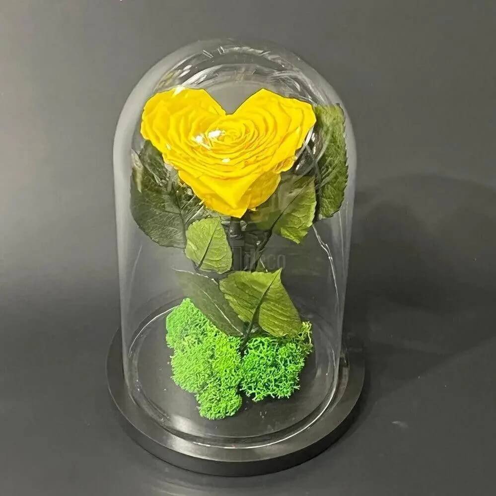 Trandafir Criogenat Nemuritor Galben În Formă De Inimă Cu Cupolă Din Sticlă 9 Cm - Trandafir - Criogenat.ro